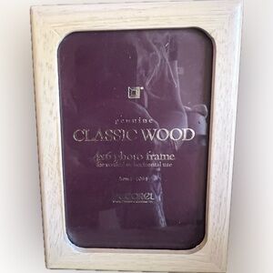 Classic Wood Photo Frame - Cream